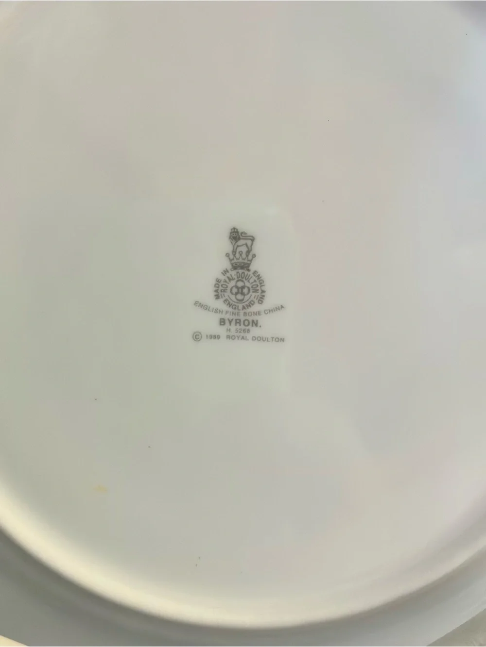 Royal Doulton Byron Pattern
